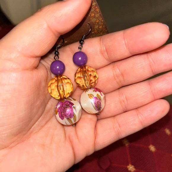 Dangling floral and gem beads ball drop earrings - Picture 2 of 9